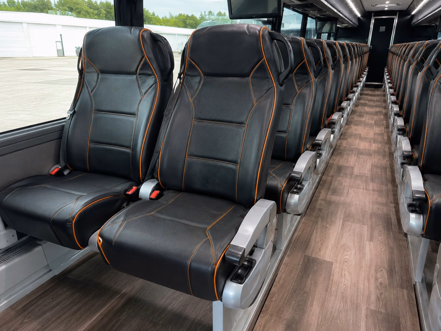 florida panthers fan bus rentals to amerant bank arena in sunrise