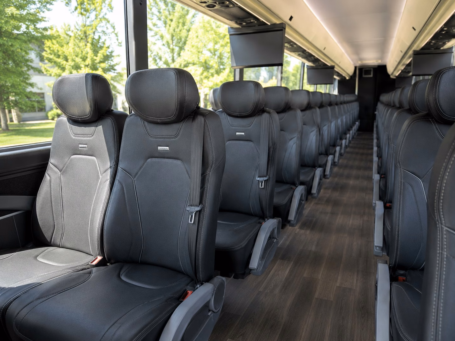 from sunrise to orlando long distance charter bus rentals for theme park groups